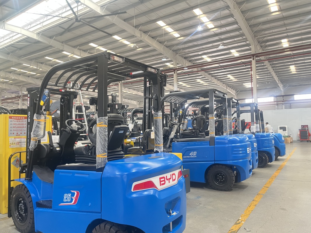 Working efficiency reference of 5 ton electric forklift in heavy load tasks