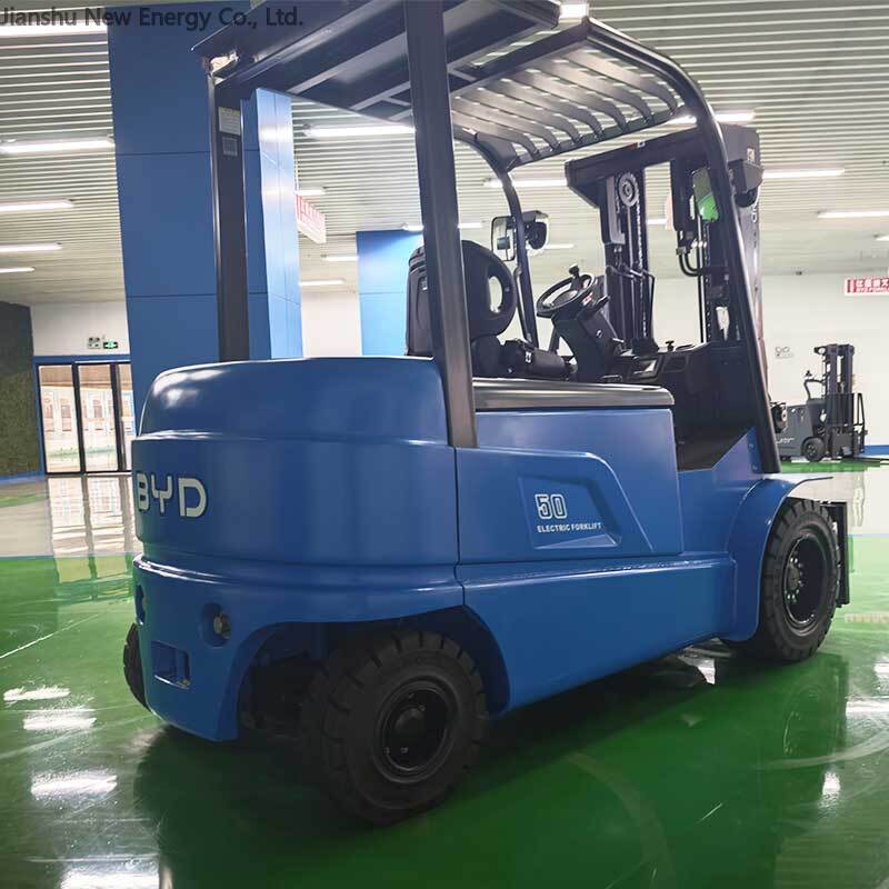 Lead acid vs lithium forklift: performan