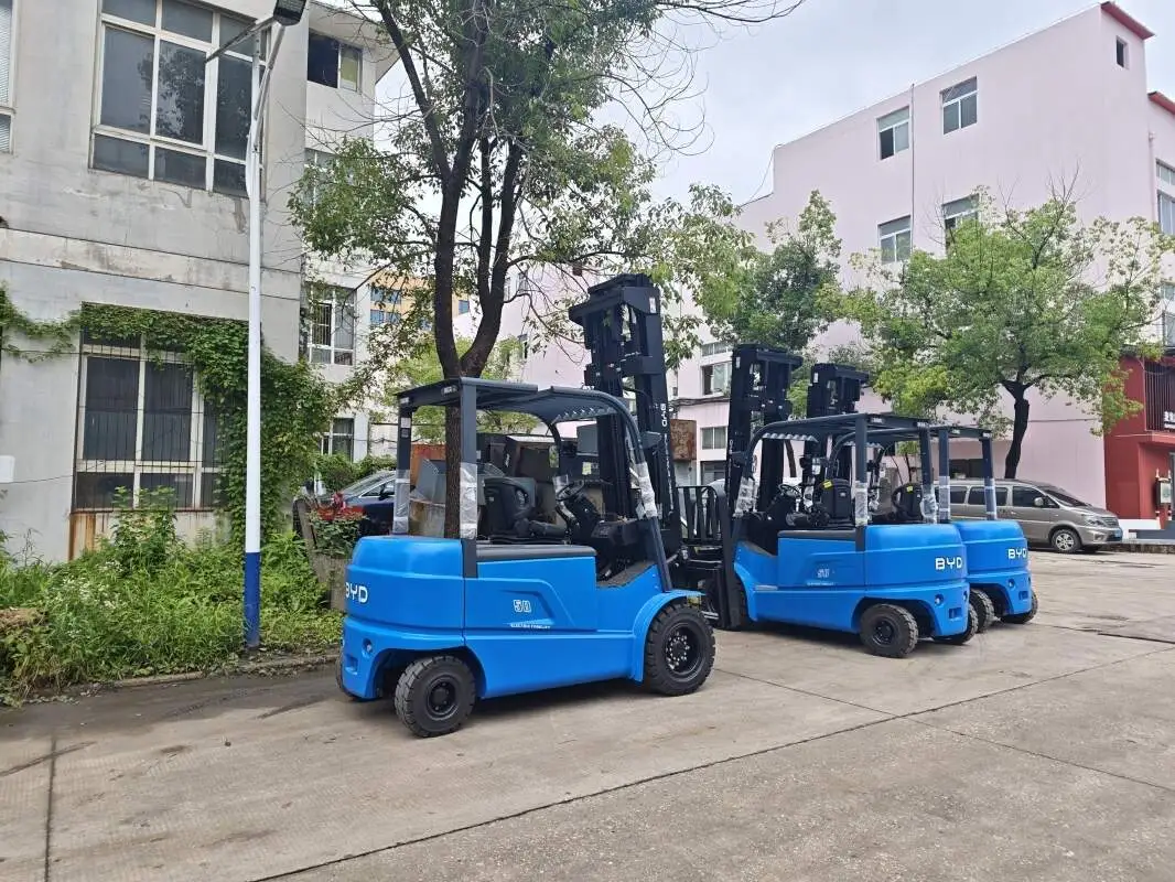 BYD รุ่นที่สองของยานพาหนะเคลื่อนที่ไปข้างหน้าคำอธิบายการจับคู่เครื่องจักรที่สมบูรณ์แนะนำบริการปรับแต่งอุปกรณ์คลังสินค้า(รูป1)