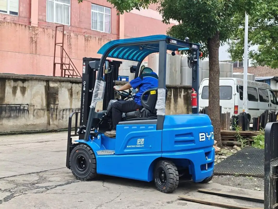比亚迪叉车租赁行业解决方案：全车型锂电矩阵 助力租赁业态降本增效