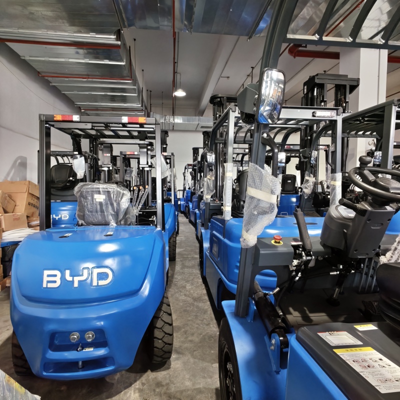How electric forklift for cold storage i