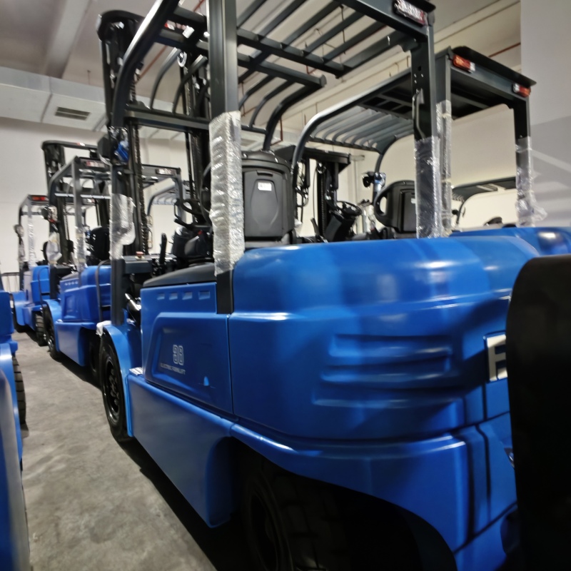 How VNA electric forklift for racking sy