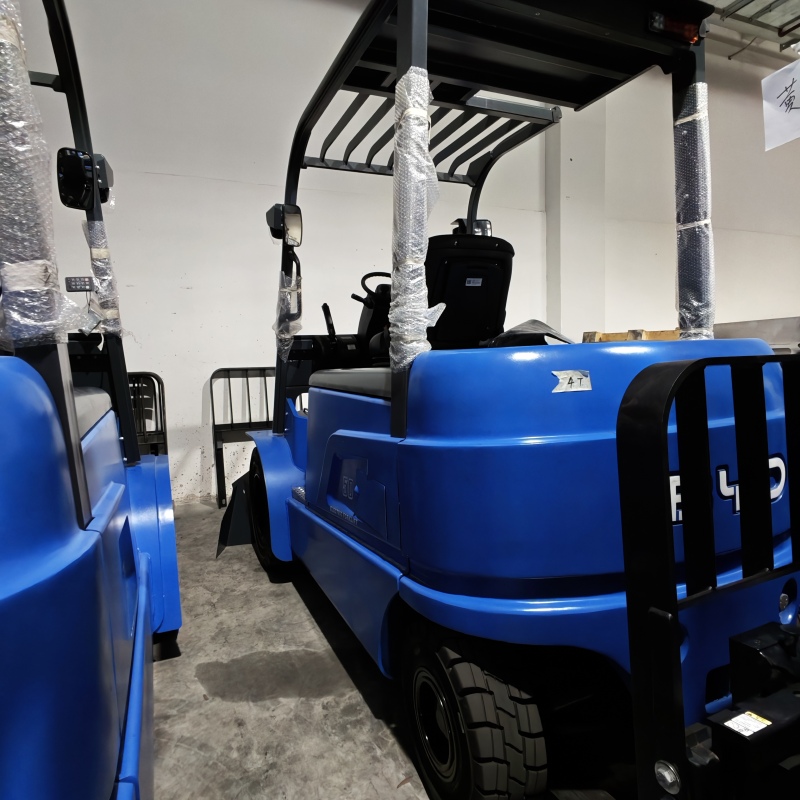Application of warehouse electric forkli