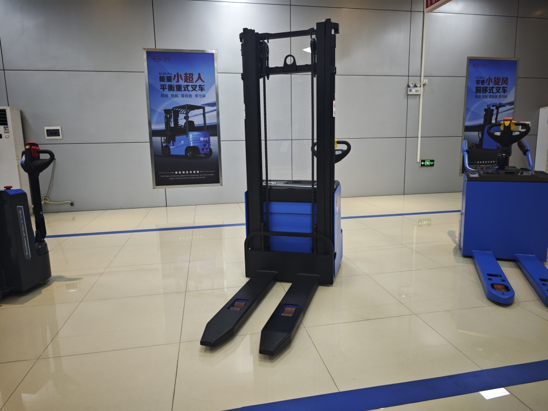 Basic service life reference for standard electric pallet jack units(Image1)