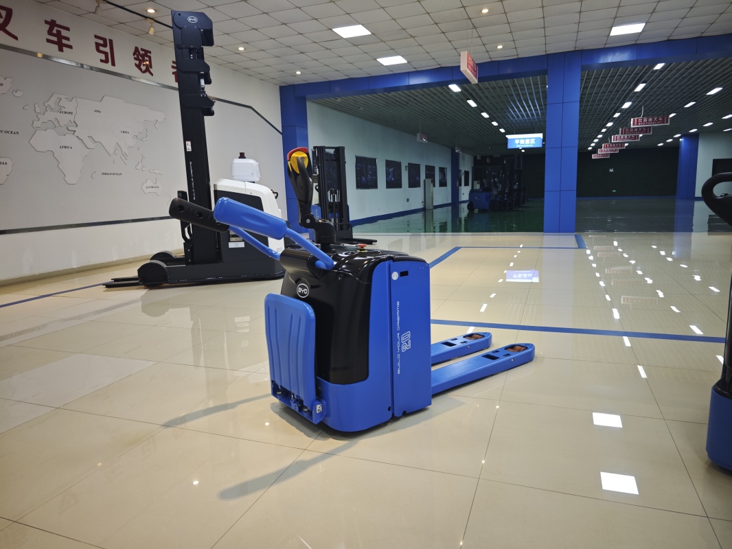 Electric forklift maintenance tips helping extend overall‑equipment‑and‑battery‑