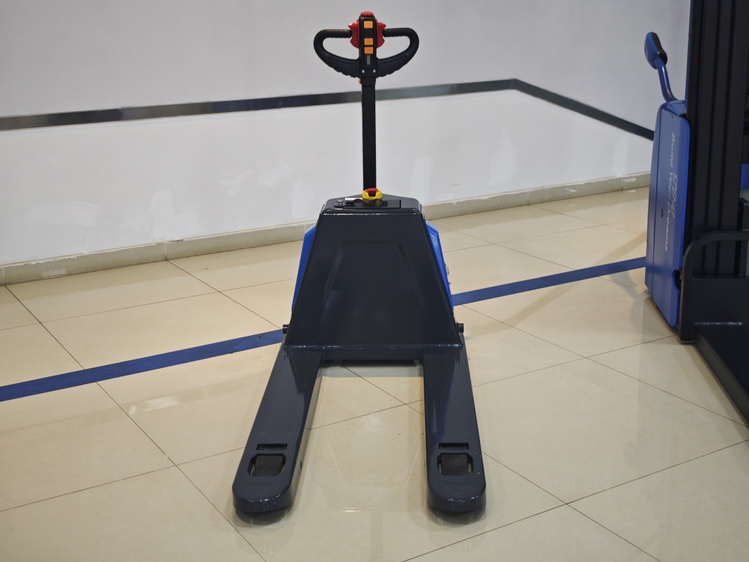 Lead acid vs lithium forklift: performan