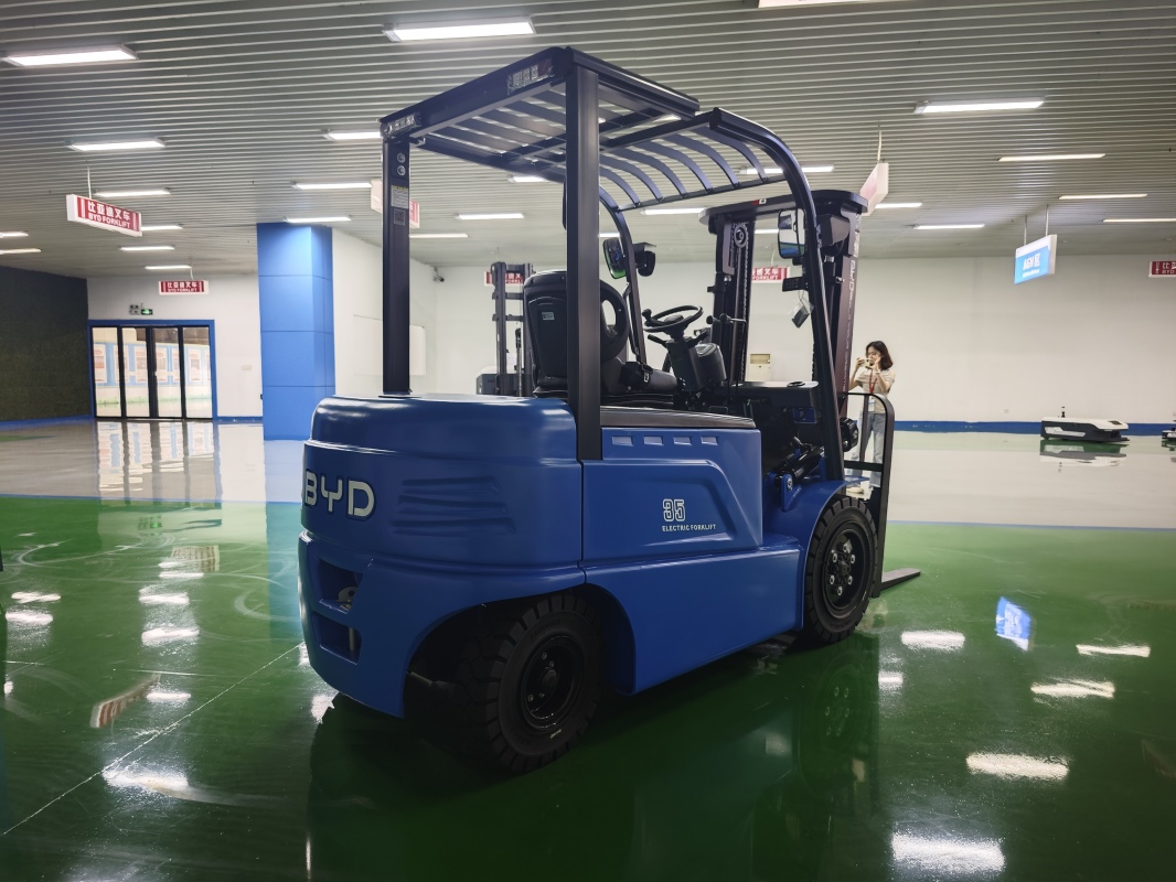 Service life reference of small electric