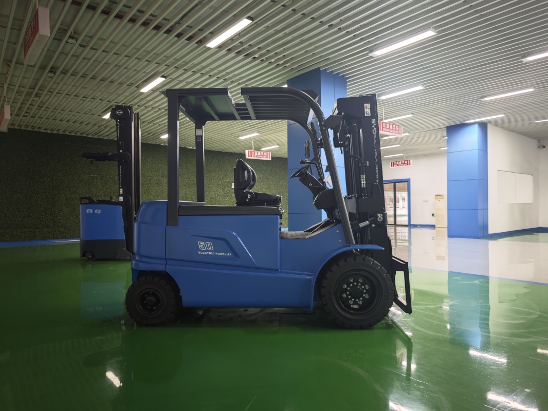 Lead acid vs lithium forklift: response 