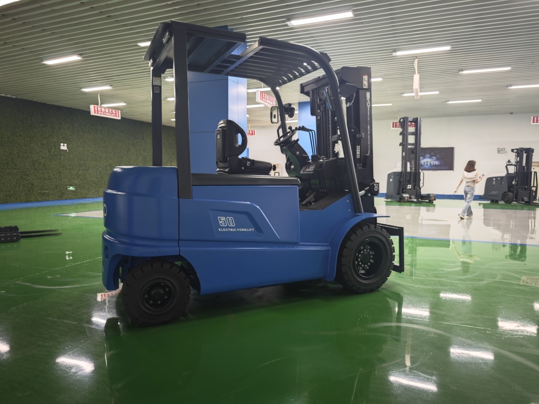 How forklift opportunity charging affect