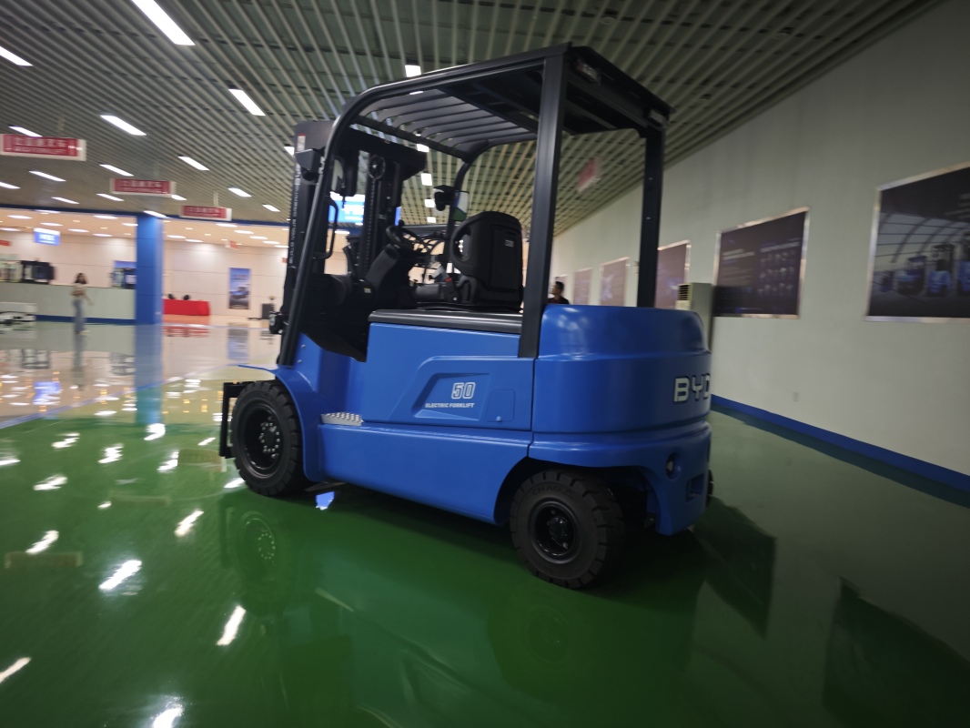 Shift Planning for Forklifts Inside Freezer Warehouses(фигура1) Shift Planning for Forklifts Inside Freezer Warehouses(фигура1)