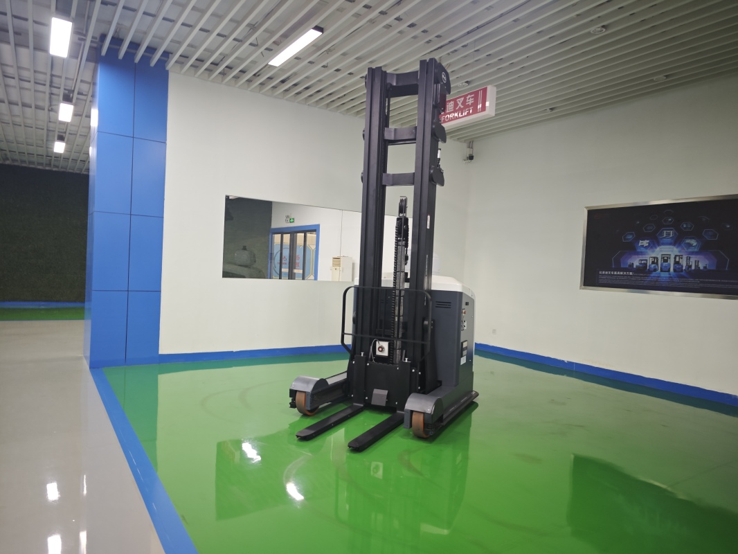 Common lifting height ranges available for semi electric stacker products