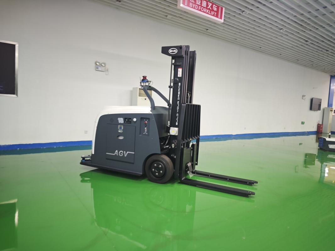 How to choose electric forklift that adapts to local climate conditions