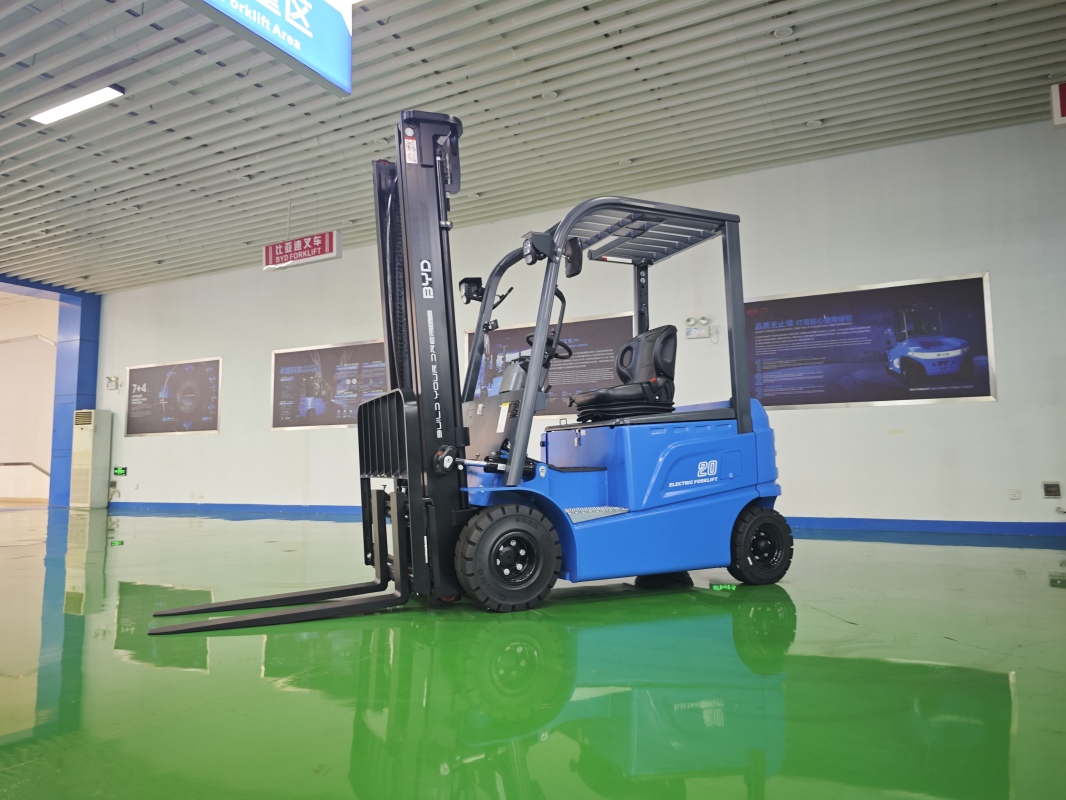 How electric forklift 4.5m lift height b