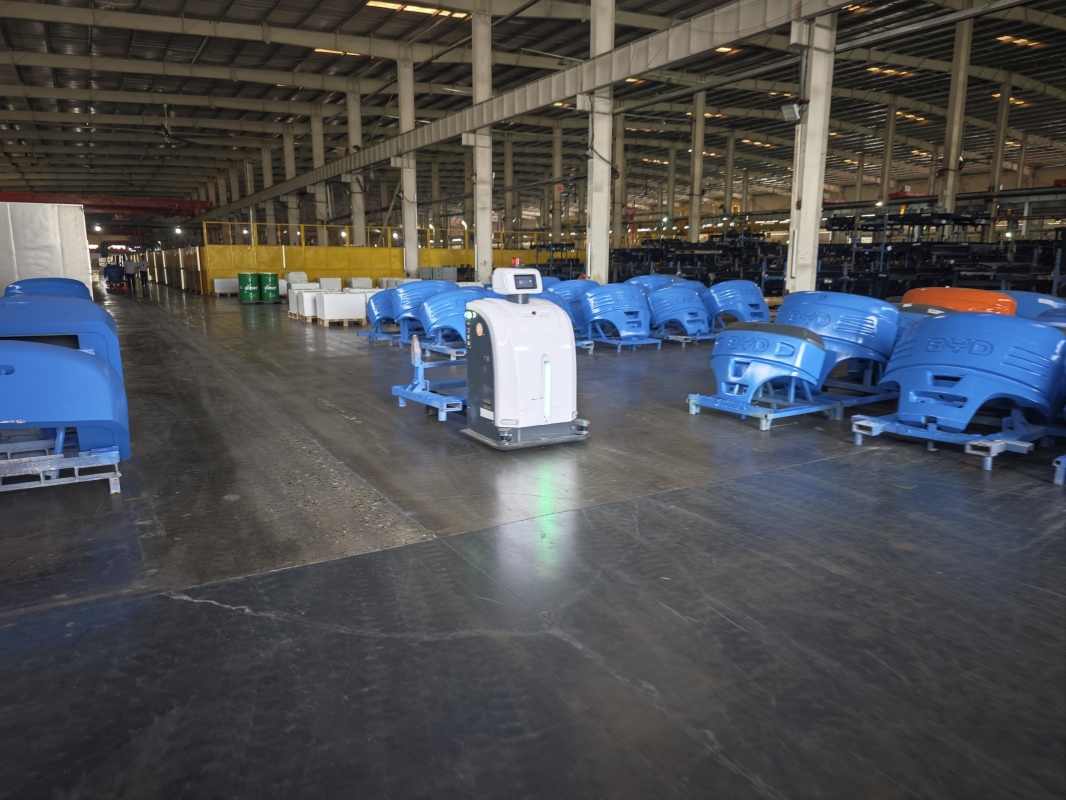 Forklift battery comparison: adaptation 