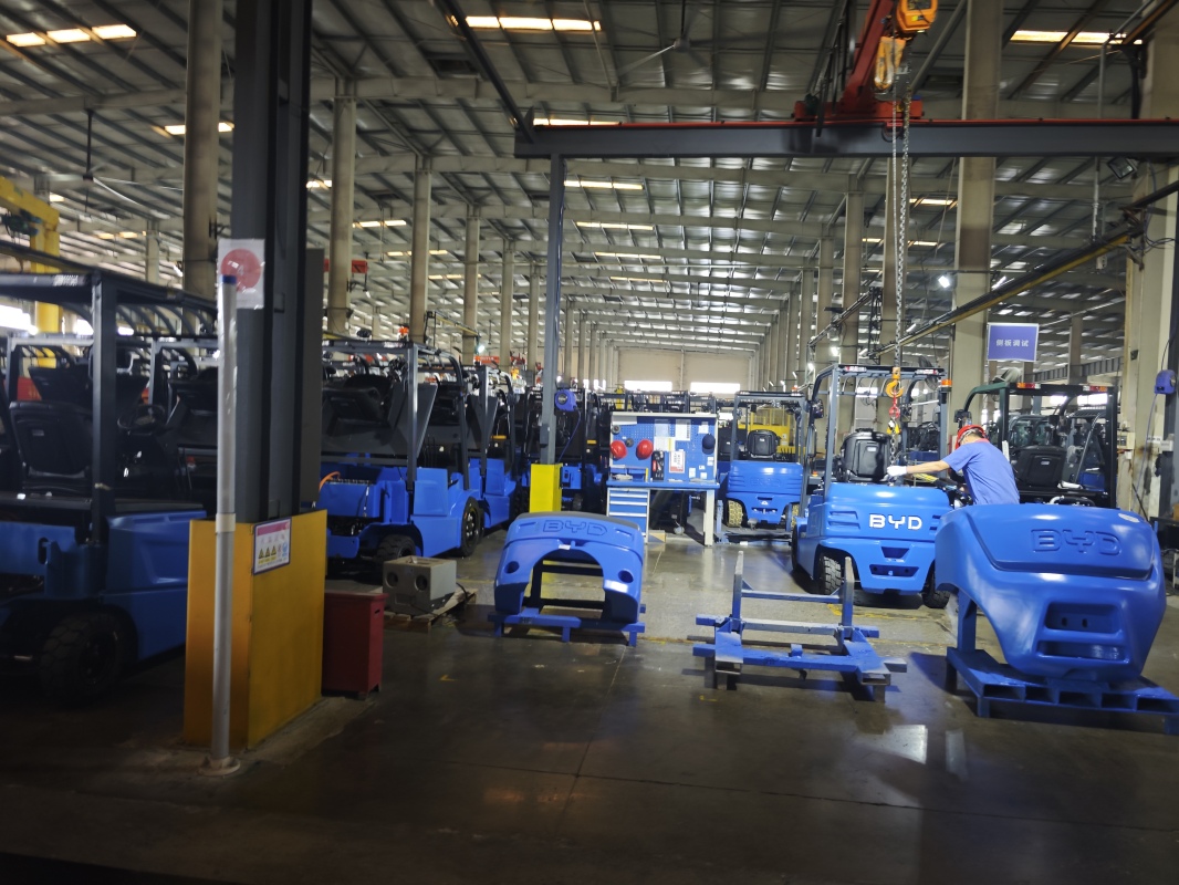 Noise level control of 5 ton electric forklift for semi-outdoor use