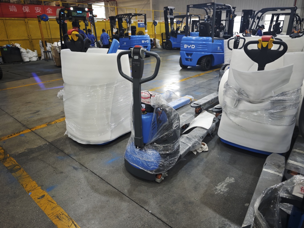 Total cost of ownership electric forklift calculation steps for business decisio