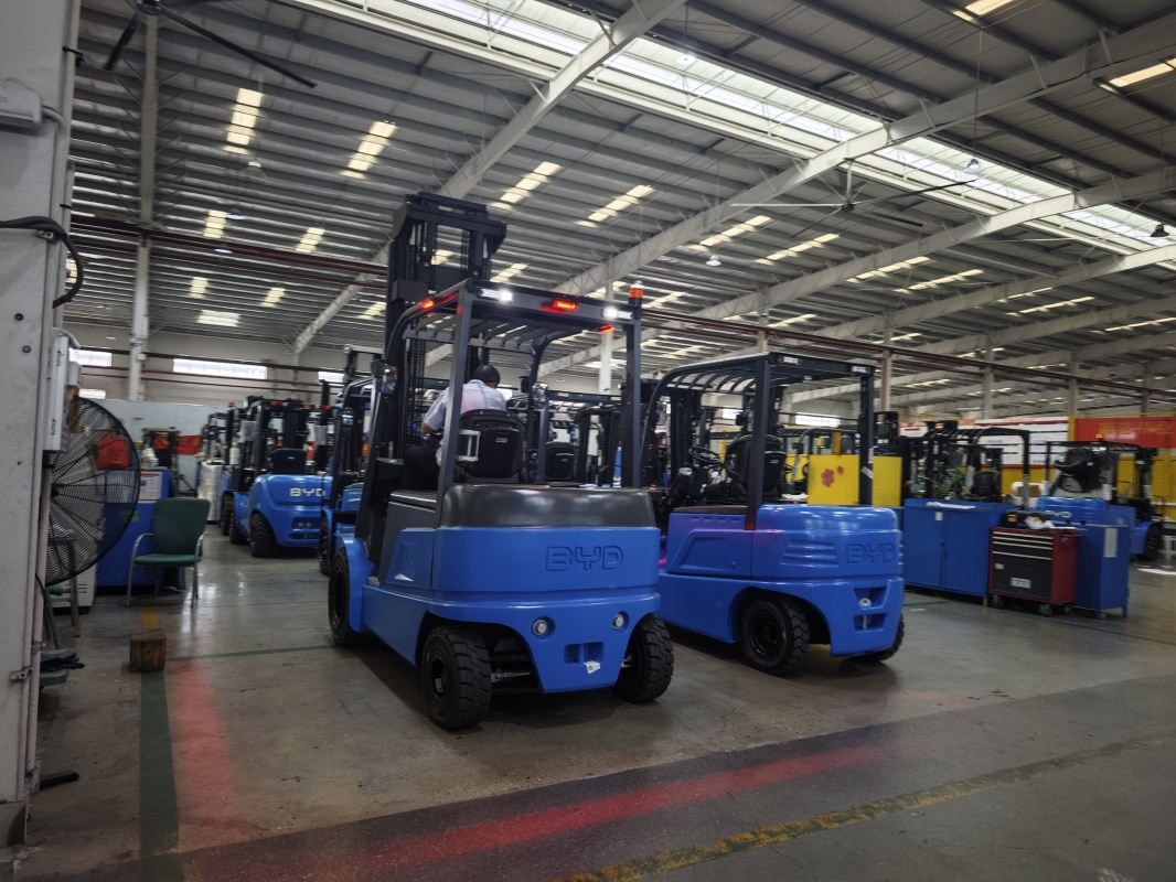 Sightline optimization of 1.5 ton 3 whee