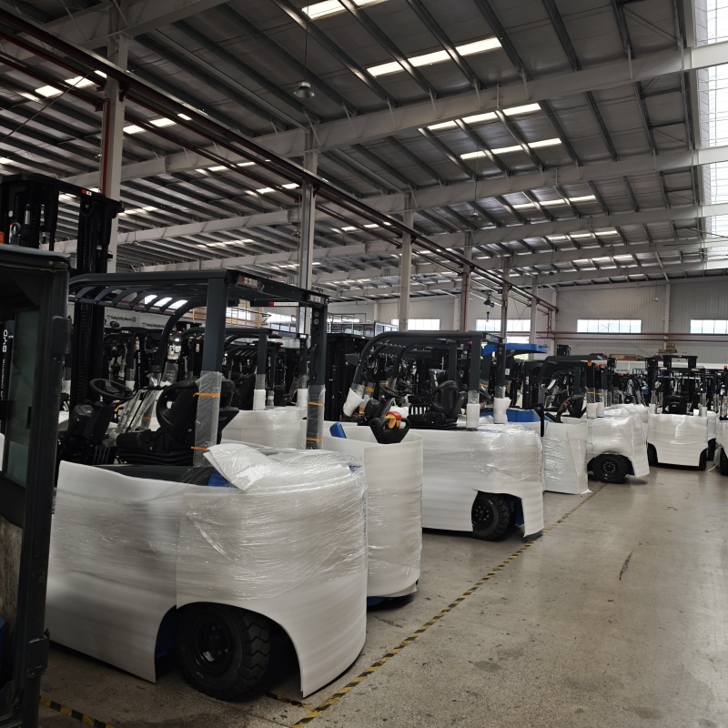 Noise level control of 3 wheel electric forklift 3 ton for indoor operation