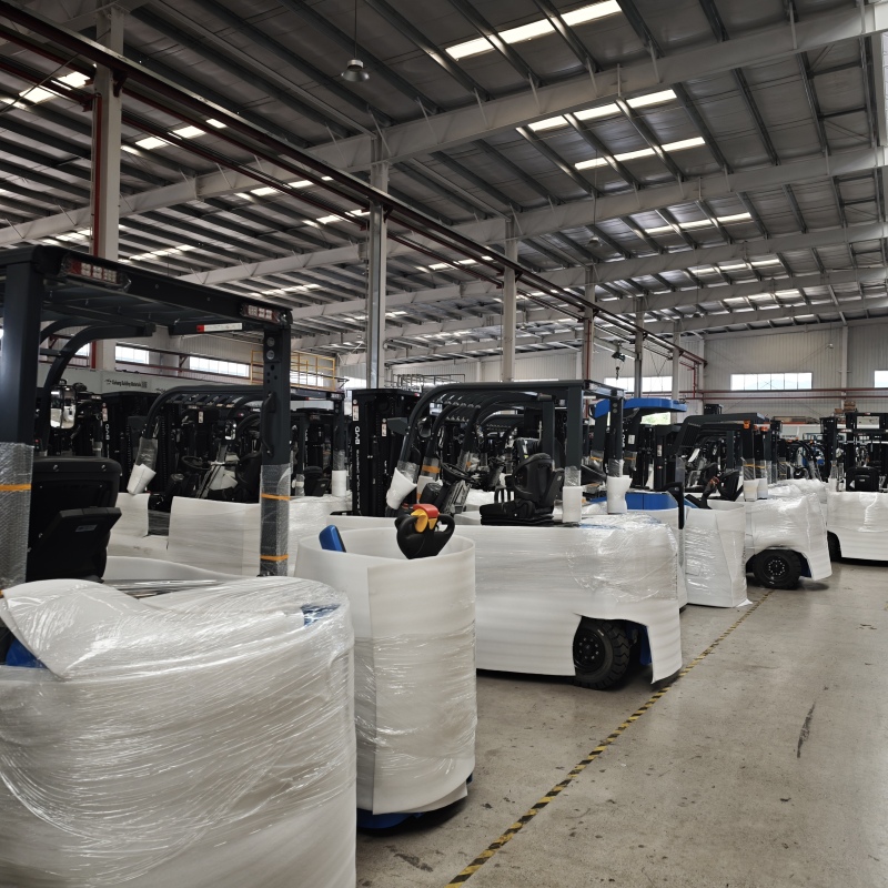 Narrow-Aisle TISI Forklifts for Bangkok Electronics Component Warehouses