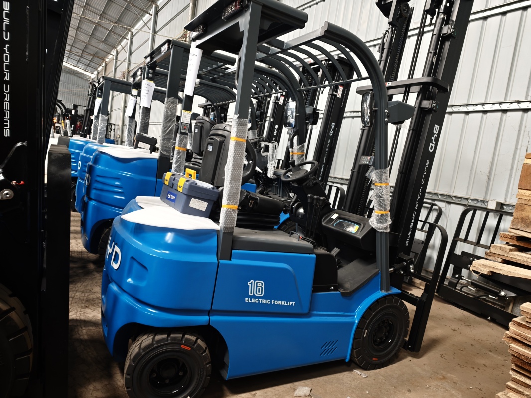 Load lifting speed of 5 ton electric forklift under different weights