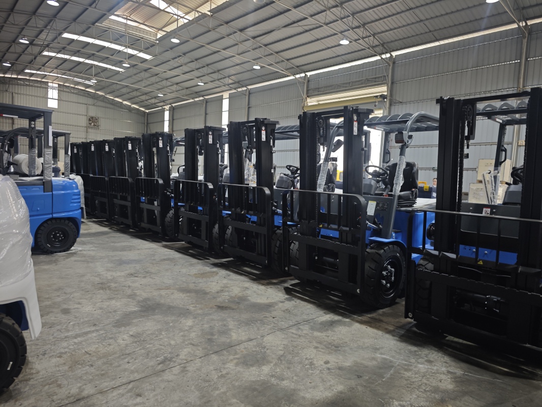 Cost difference analysis from forklift l