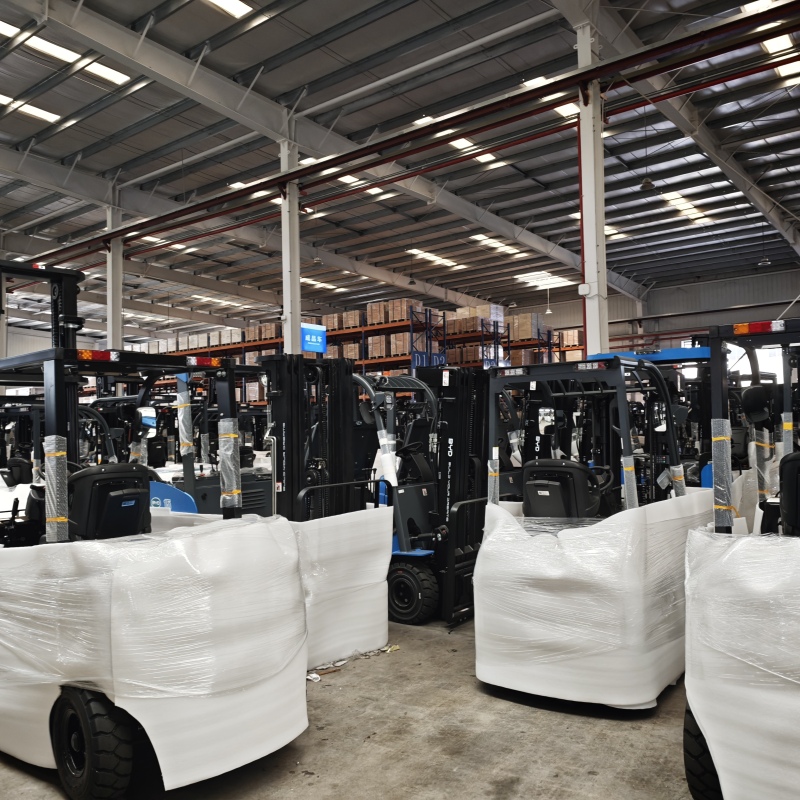 Comprehensive selection framework from 48V vs 80V forklift c