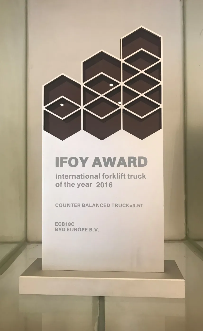 比亚迪叉车｜2016 IFOY 国际叉车年度大奖认证